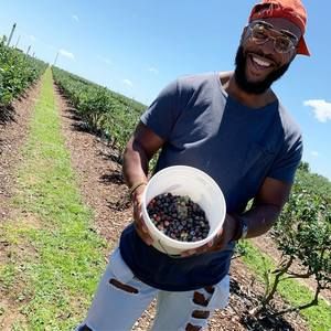 Meet your Posher, Adam